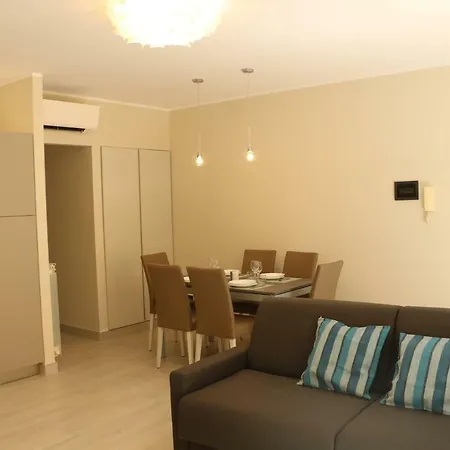 In Centro E A 20 Mt Dal Lungomare E Mare Apartamento Pietra Ligure